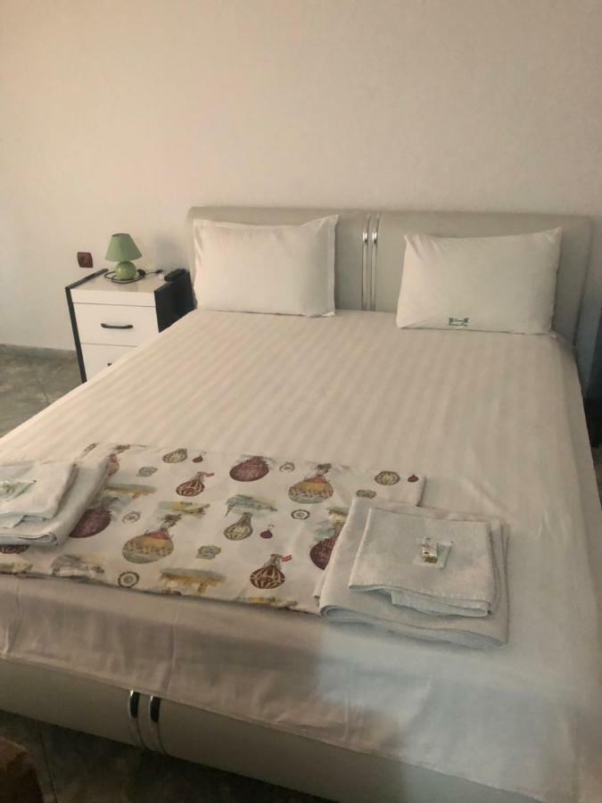 Kŭrdzhali Hotel White House מראה חיצוני תמונה