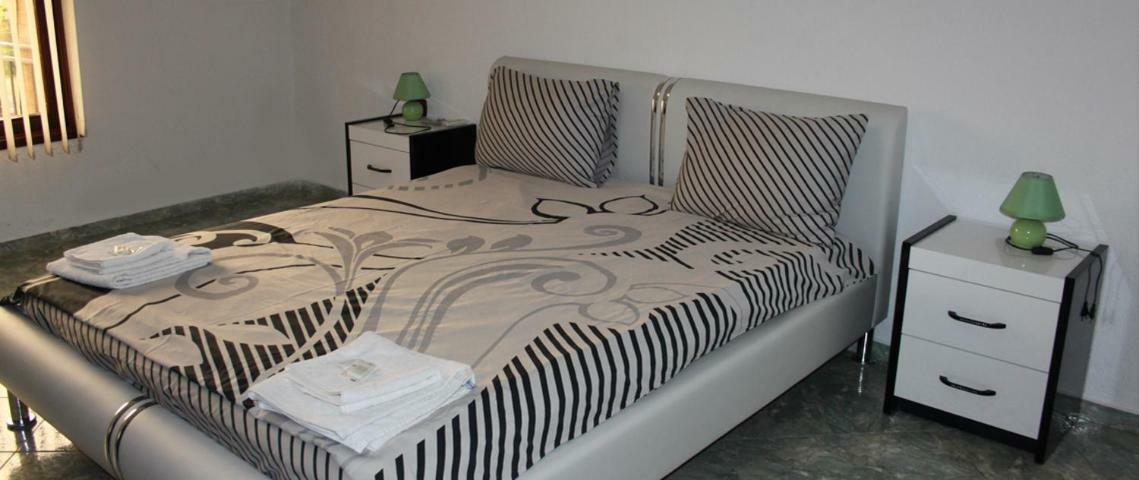 Kŭrdzhali Hotel White House מראה חיצוני תמונה