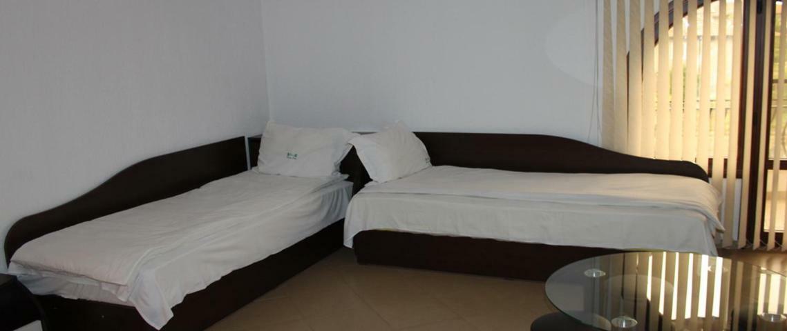 Kŭrdzhali Hotel White House מראה חיצוני תמונה