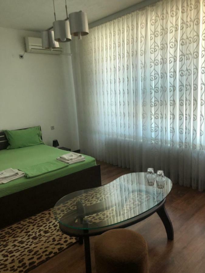 Kŭrdzhali Hotel White House מראה חיצוני תמונה